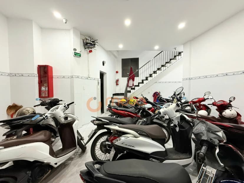 Main image Main image