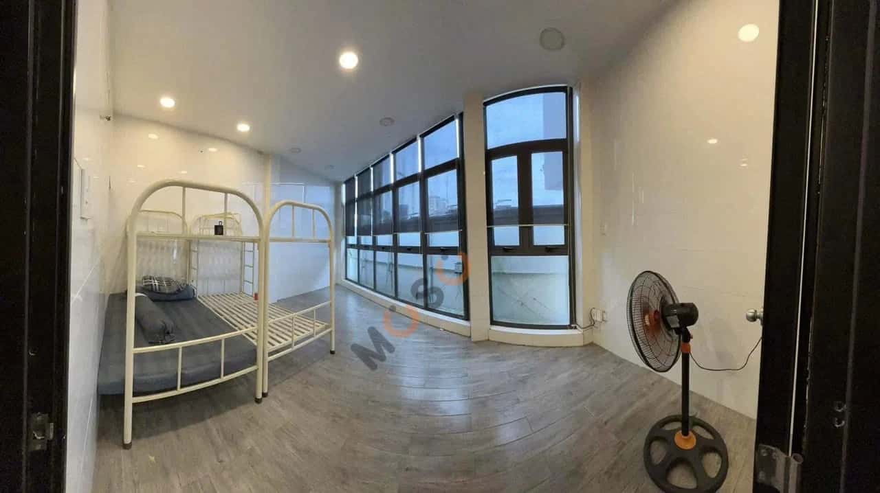 Bán nhà mặt tiền Đường Phạm Văn Đồng Quận Gò Vấp, TP.HCM – 5 phòng ngủ, giá 12.5 tỷ — Hình 2 Bán nhà mặt tiền Đường Phạm Văn Đồng Quận Gò Vấp, TP.HCM – 5 phòng ngủ, giá 12.5 tỷ — Hình 2