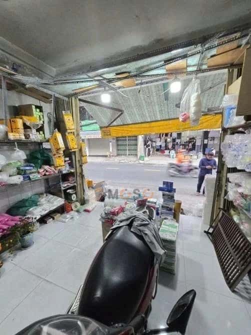 Bán nhà mặt tiền Đường Lê Khôi Quận Tân Phú, TP.HCM – 1 phòng ngủ, giá 5.2 tỷ — Hình 2 Bán nhà mặt tiền Đường Lê Khôi Quận Tân Phú, TP.HCM – 1 phòng ngủ, giá 5.2 tỷ — Hình 2