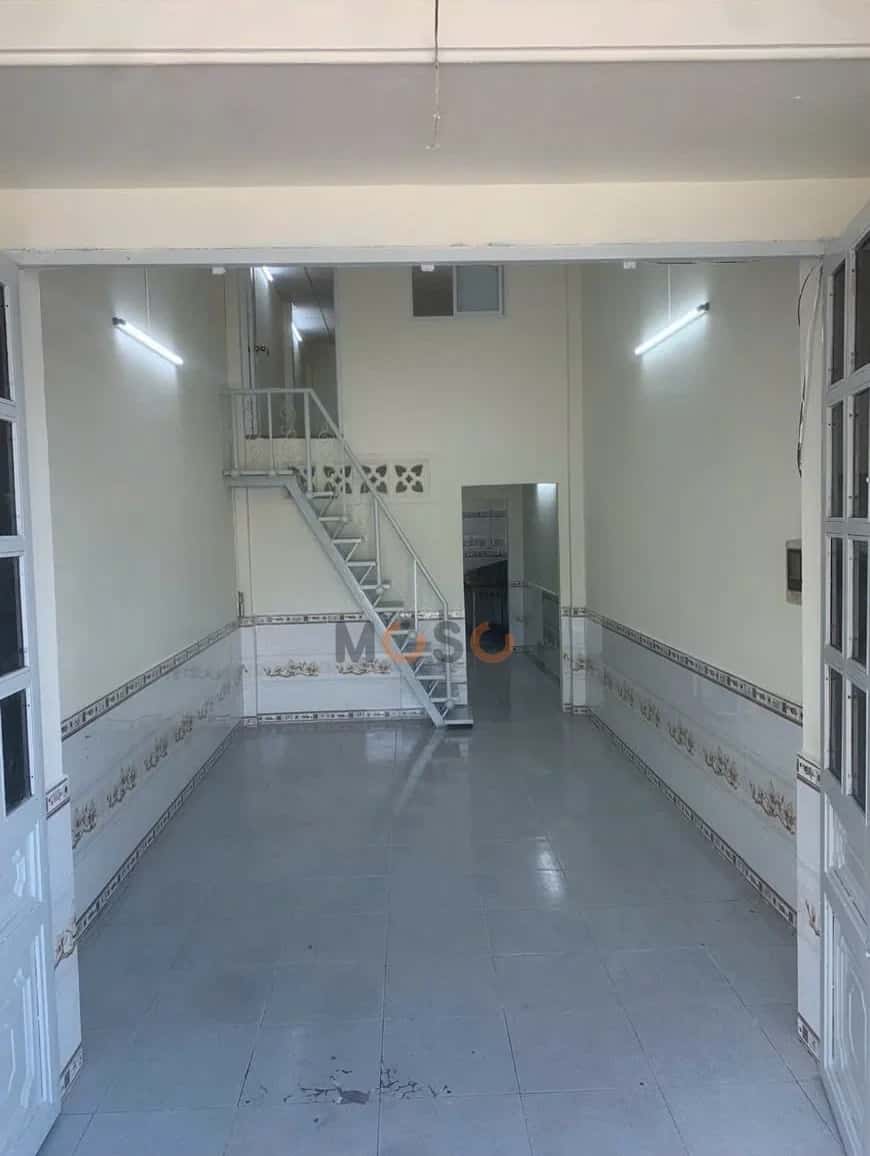 Bán nhà hẻm 1/2E Đường ấp Đông 4 Huyện Hóc Môn, TP.HCM – 2 phòng ngủ, giá 3.7 tỷ — Hình 2 Bán nhà hẻm 1/2E Đường ấp Đông 4 Huyện Hóc Môn, TP.HCM – 2 phòng ngủ, giá 3.7 tỷ — Hình 2