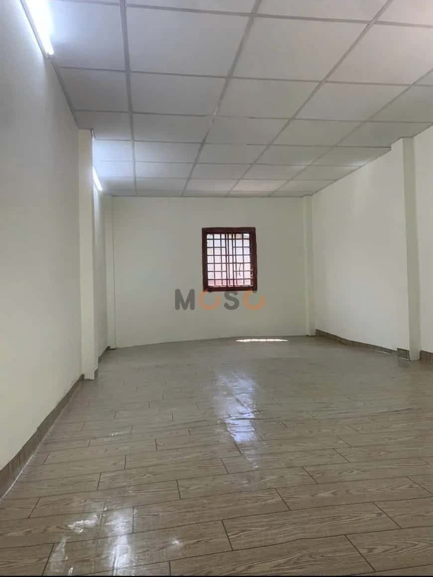 Bán nhà hẻm 1/2E Đường ấp Đông 4 Huyện Hóc Môn, TP.HCM – 2 phòng ngủ, giá 3.7 tỷ — Hình 3 Bán nhà hẻm 1/2E Đường ấp Đông 4 Huyện Hóc Môn, TP.HCM – 2 phòng ngủ, giá 3.7 tỷ — Hình 3
