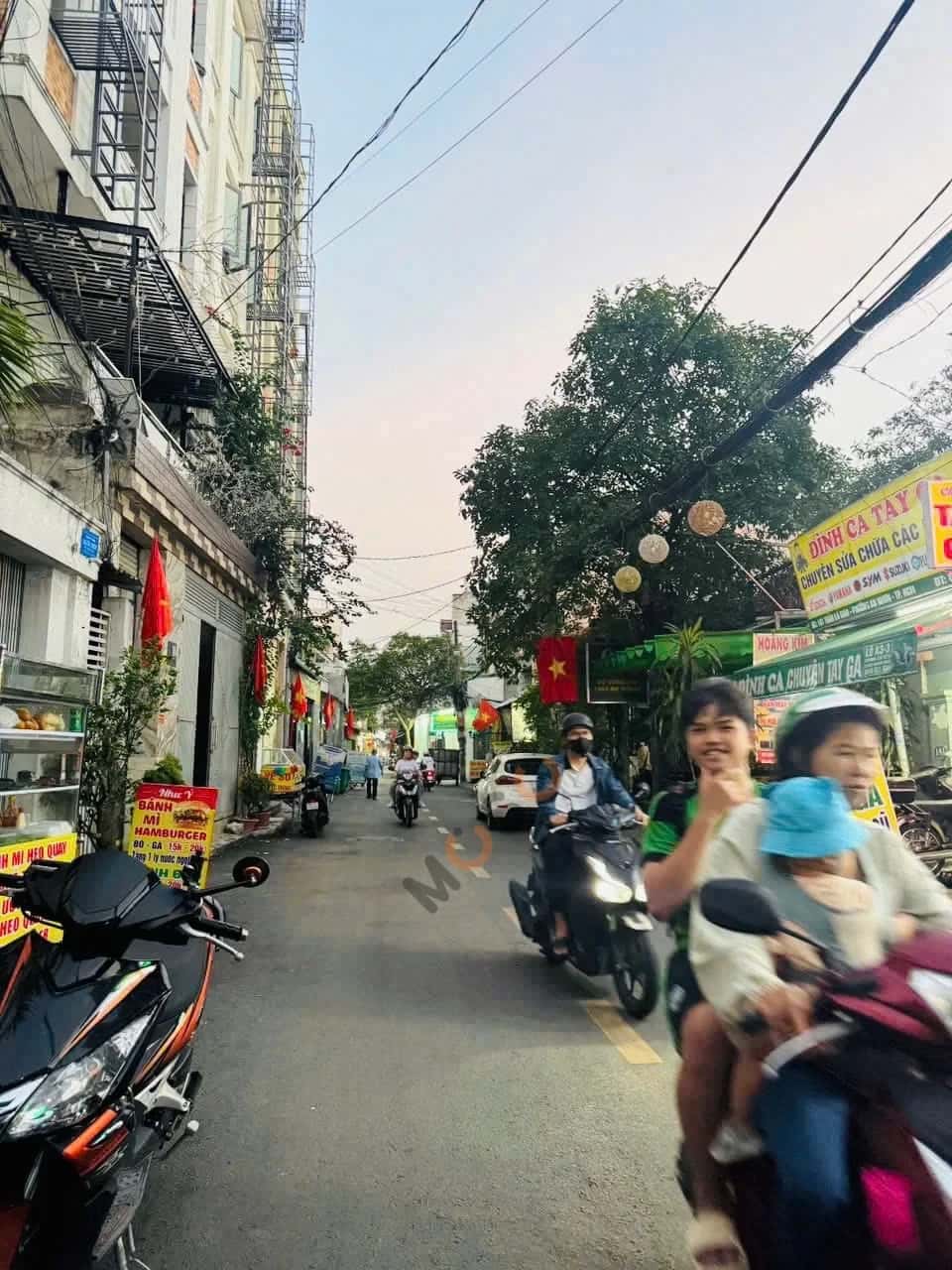 Bán nhà mặt tiền Trần Bá Giao Quận Gò Vấp, TP.HCM – 10 phòng ngủ, giá 11.9 tỷ — Hình 3 Bán nhà mặt tiền Trần Bá Giao Quận Gò Vấp, TP.HCM – 10 phòng ngủ, giá 11.9 tỷ — Hình 3