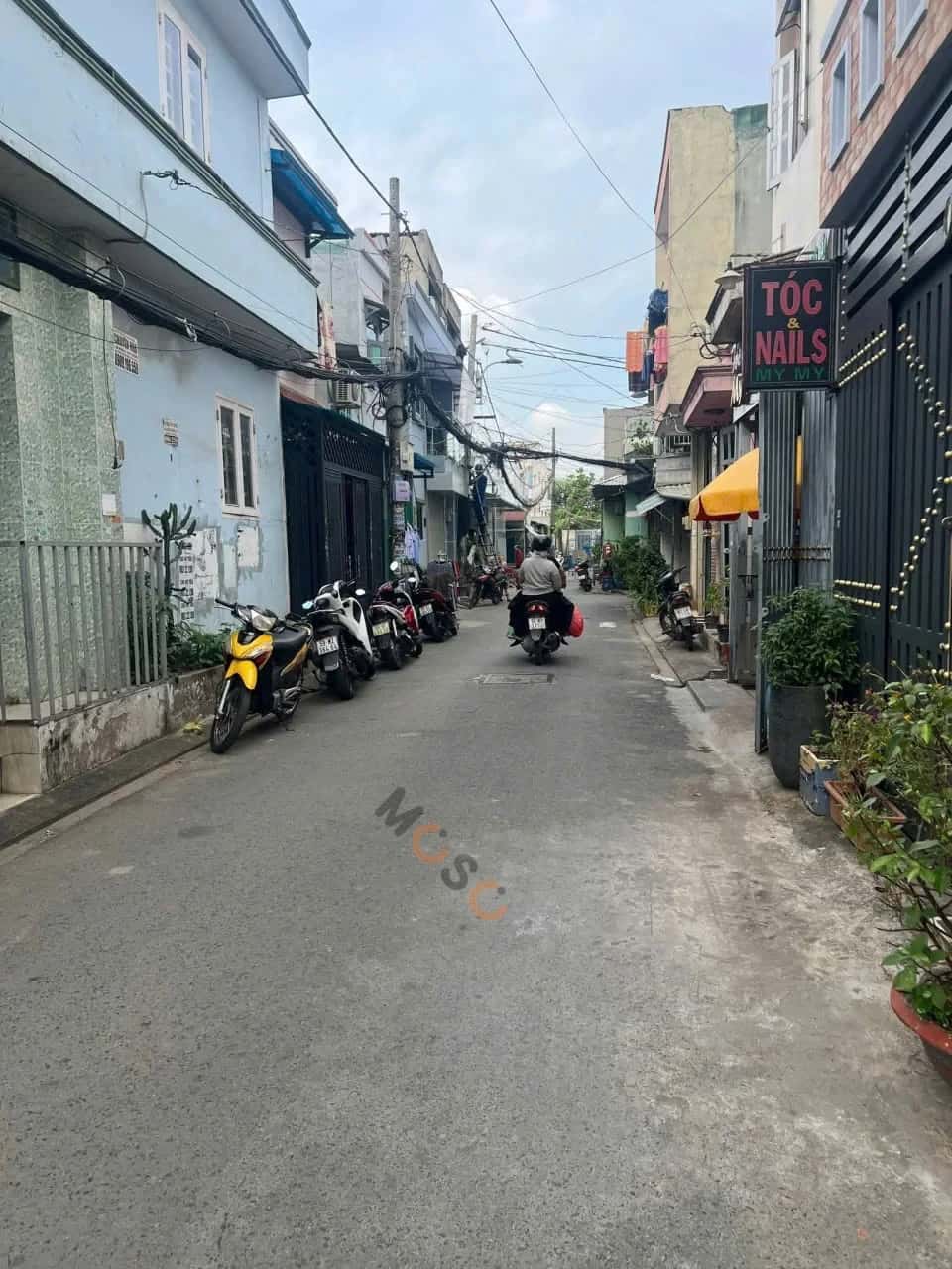 Bán nhà hẻm 302/3/5 Lê Đình Cẩn Quận Bình Tân, TP.HCM – 9 phòng ngủ, giá 11.5 tỷ — Hình 2 Bán nhà hẻm 302/3/5 Lê Đình Cẩn Quận Bình Tân, TP.HCM – 9 phòng ngủ, giá 11.5 tỷ — Hình 2