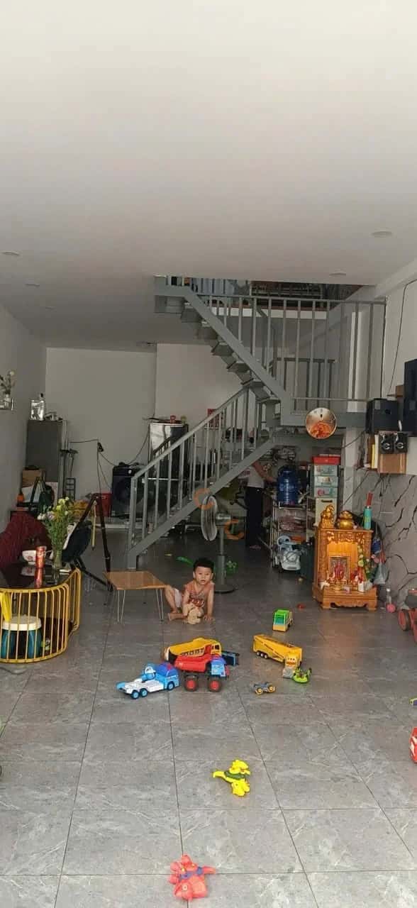 Bán nhà hẻm 1075/1B Tỉnh lộ 10 Quận Bình Tân, TP.HCM – 2 phòng ngủ, giá 3.9 tỷ — Hình 2 Bán nhà hẻm 1075/1B Tỉnh lộ 10 Quận Bình Tân, TP.HCM – 2 phòng ngủ, giá 3.9 tỷ — Hình 2
