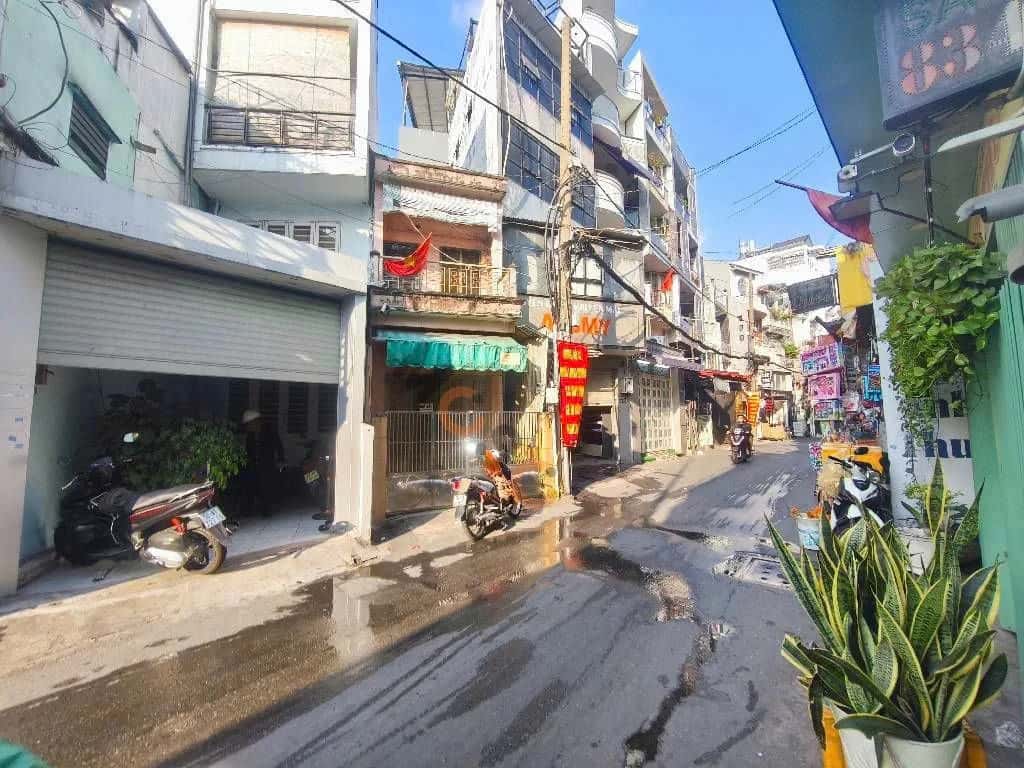 Bán nhà hẻm 373/238 Lý Thường Kiệt Quận Tân Bình, TP.HCM – 3 phòng ngủ, giá 6.4 tỷ — Hình 2 Bán nhà hẻm 373/238 Lý Thường Kiệt Quận Tân Bình, TP.HCM – 3 phòng ngủ, giá 6.4 tỷ — Hình 2