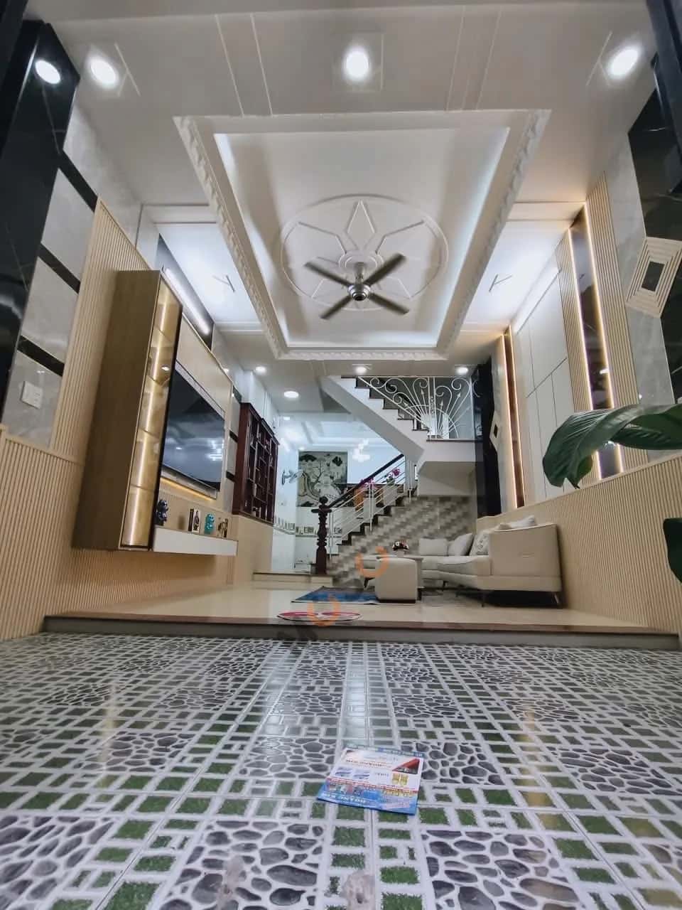 Bán nhà hẻm 436/20 đường Hiệp Thành 13 Quận 12, TP.HCM – 4 phòng ngủ, giá 5.8 tỷ — Hình 2 Bán nhà hẻm 436/20 đường Hiệp Thành 13 Quận 12, TP.HCM – 4 phòng ngủ, giá 5.8 tỷ — Hình 2