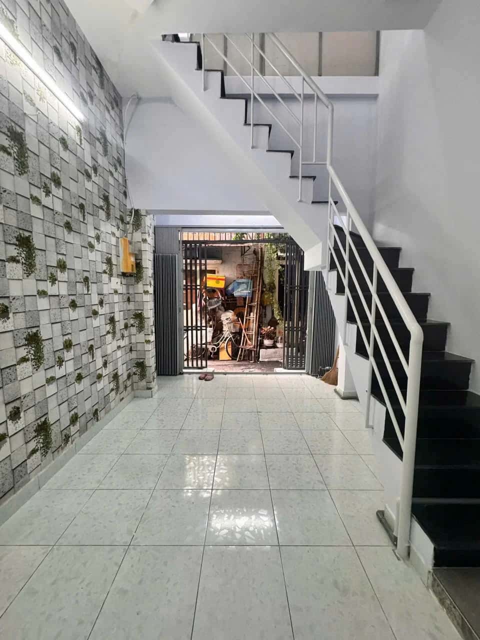 Bán nhà hẻm 139/24/4A đường số 28 Quận Gò Vấp, TP.HCM – 2 phòng ngủ, giá 2.7 tỷ — Hình 2 Bán nhà hẻm 139/24/4A đường số 28 Quận Gò Vấp, TP.HCM – 2 phòng ngủ, giá 2.7 tỷ — Hình 2