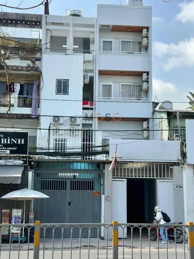 Bán nhà mặt tiền Đường Nguyễn Tất Thành Quận 4, TP.HCM – 14 phòng ngủ, giá 18.5 tỷ Bán nhà mặt tiền Đường Nguyễn Tất Thành Quận 4, TP.HCM – 14 phòng ngủ, giá 18.5 tỷ