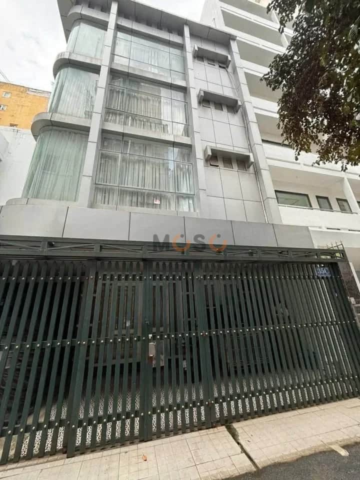 Bán nhà mặt tiền 35c Đường Nguyễn Trung Trực Quận 1, TP.HCM – 8 phòng ngủ, giá 155 tỷ Bán nhà mặt tiền 35c Đường Nguyễn Trung Trực Quận 1, TP.HCM – 8 phòng ngủ, giá 155 tỷ