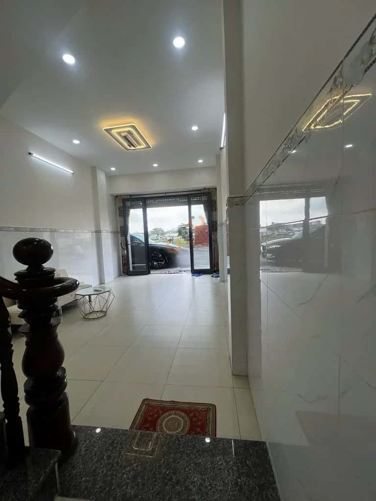 Bán nhà hẻm 55/47 Đường Tây Lân Quận Bình Tân, TP.HCM – 6 phòng ngủ, giá 6.5 tỷ — Hình 2 Bán nhà hẻm 55/47 Đường Tây Lân Quận Bình Tân, TP.HCM – 6 phòng ngủ, giá 6.5 tỷ — Hình 2