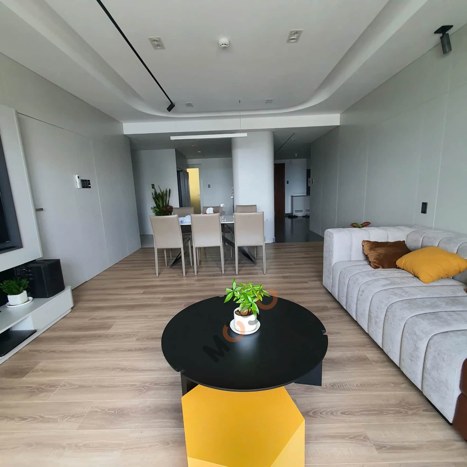Bán căn hộ chung cư Căn 17.02B Chung cư Hùng Vương Plaza Quận 5, TP.HCM – 2 phòng ngủ, giá 10.2 tỷ Bán căn hộ chung cư Căn 17.02B Chung cư Hùng Vương Plaza Quận 5, TP.HCM – 2 phòng ngủ, giá 10.2 tỷ