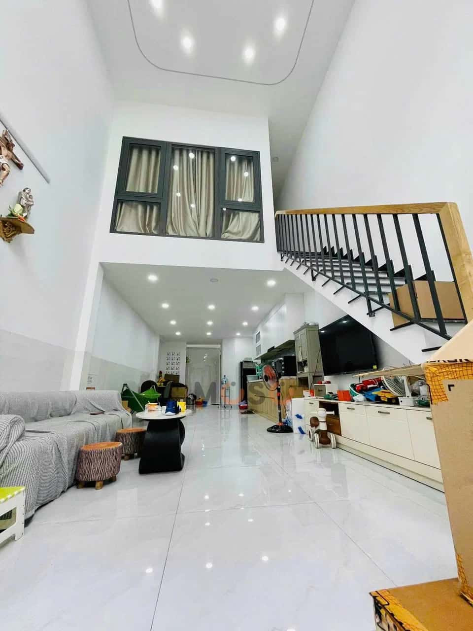 Bán nhà mặt tiền Trung Mỹ Tây 10 KP7 Quận 12, TP.HCM – 2 phòng ngủ, giá 5 tỷ — Hình 2 Bán nhà mặt tiền Trung Mỹ Tây 10 KP7 Quận 12, TP.HCM – 2 phòng ngủ, giá 5 tỷ — Hình 2