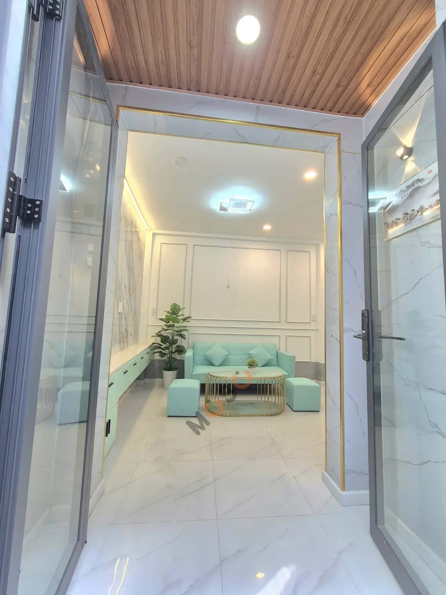 Bán nhà hẻm 68/3/1 Đồng Đen Quận Tân Bình, TP.HCM – 2 phòng ngủ, giá 4.6 tỷ — Hình 2 Bán nhà hẻm 68/3/1 Đồng Đen Quận Tân Bình, TP.HCM – 2 phòng ngủ, giá 4.6 tỷ — Hình 2