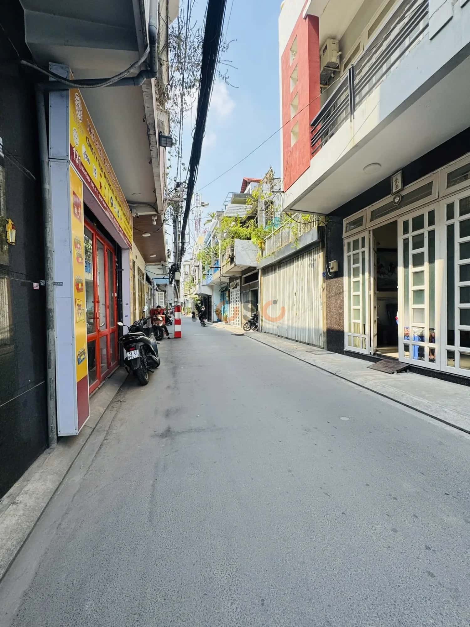 Bán nhà mặt tiền 122A Nguyễn Bá Tòng Quận Tân Bình, TP.HCM – 2 phòng ngủ, giá 8.4 tỷ — Hình 2 Bán nhà mặt tiền 122A Nguyễn Bá Tòng Quận Tân Bình, TP.HCM – 2 phòng ngủ, giá 8.4 tỷ — Hình 2