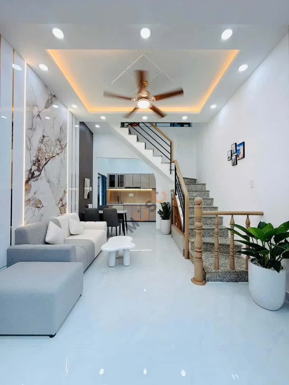 Bán nhà hẻm 35/5 Đường Nguyễn Thượng Hiền Quận Bình Thạnh, TP.HCM – 2 phòng ngủ, giá 4.8 tỷ — Hình 2 Bán nhà hẻm 35/5 Đường Nguyễn Thượng Hiền Quận Bình Thạnh, TP.HCM – 2 phòng ngủ, giá 4.8 tỷ — Hình 2