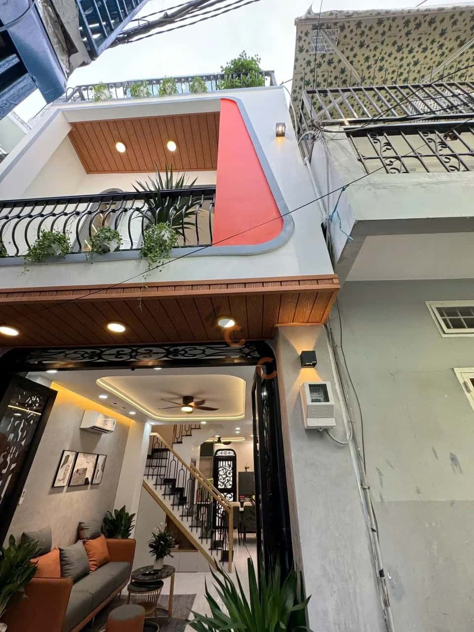 Bán nhà hẻm 489/24/76 Đường Huỳnh Văn Bánh Quận Phú Nhuận, TP.HCM – 3 phòng ngủ, giá 6.8 tỷ — Hình 2 Bán nhà hẻm 489/24/76 Đường Huỳnh Văn Bánh Quận Phú Nhuận, TP.HCM – 3 phòng ngủ, giá 6.8 tỷ — Hình 2