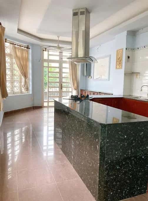 Bán nhà mặt tiền Đường Chợ Lớn Quận 6, TP.HCM – 10 phòng ngủ, giá 20 tỷ — Hình 3 Bán nhà mặt tiền Đường Chợ Lớn Quận 6, TP.HCM – 10 phòng ngủ, giá 20 tỷ — Hình 3