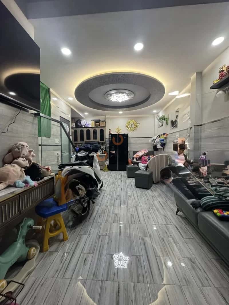 Bán nhà hẻm 58/18 Đường Hậu Giang Quận 6, TP.HCM – 2 phòng ngủ, giá 4.2 tỷ — Hình 2 Bán nhà hẻm 58/18 Đường Hậu Giang Quận 6, TP.HCM – 2 phòng ngủ, giá 4.2 tỷ — Hình 2