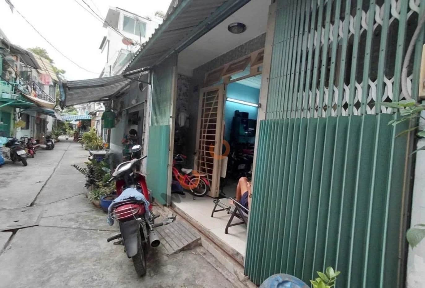 Bán nhà hẻm 103/20/22 Chiến Lược Quận Bình Tân, TP.HCM – 2 phòng ngủ, giá 4.2 tỷ Bán nhà hẻm 103/20/22 Chiến Lược Quận Bình Tân, TP.HCM – 2 phòng ngủ, giá 4.2 tỷ