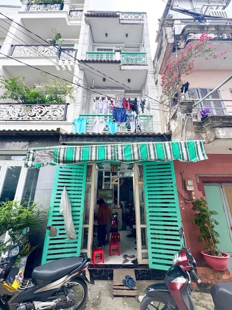 Bán nhà hẻm 184/32/12 Lê Đình Cẩn Quận Bình Tân, TP.HCM – 4 phòng ngủ, giá 3.9 tỷ Bán nhà hẻm 184/32/12 Lê Đình Cẩn Quận Bình Tân, TP.HCM – 4 phòng ngủ, giá 3.9 tỷ