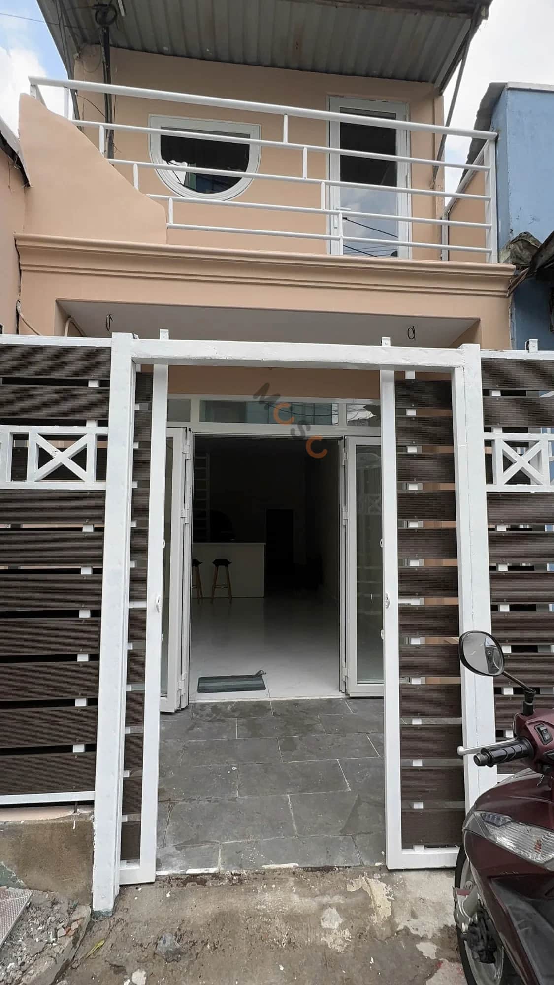 Bán nhà mặt tiền Đường 546 Quận 9, TP.HCM – 1 phòng ngủ, giá 5 tỷ Bán nhà mặt tiền Đường 546 Quận 9, TP.HCM – 1 phòng ngủ, giá 5 tỷ