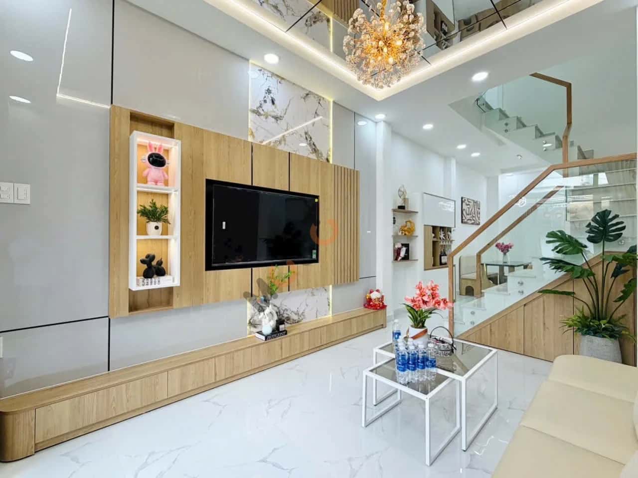 Bán nhà hẻm 80/68 Đường Huỳnh Văn Nghệ Quận Tân Bình, TP.HCM – 3 phòng ngủ, giá 5.8 tỷ — Hình 2 Bán nhà hẻm 80/68 Đường Huỳnh Văn Nghệ Quận Tân Bình, TP.HCM – 3 phòng ngủ, giá 5.8 tỷ — Hình 2