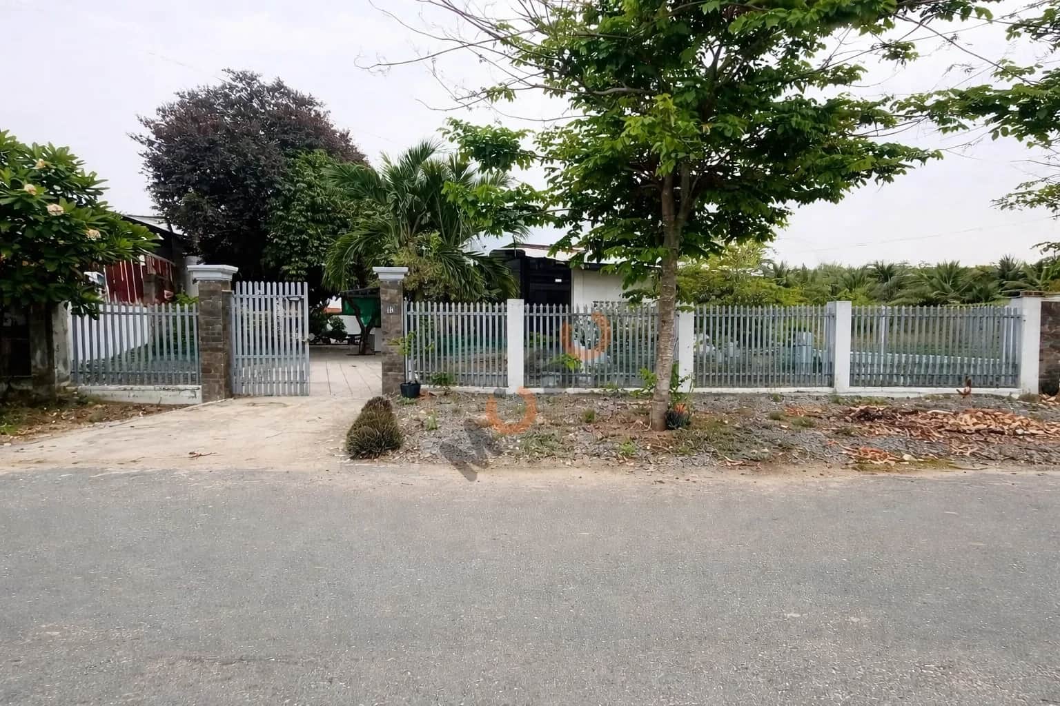 Bán nhà mặt tiền Thửa 276 - Tờ 7, đường Số 14 Huyện Dương Minh Châu, Tây Ninh – 2 phòng ngủ, giá 3.8 tỷ Bán nhà mặt tiền Thửa 276 - Tờ 7, đường Số 14 Huyện Dương Minh Châu, Tây Ninh – 2 phòng ngủ, giá 3.8 tỷ