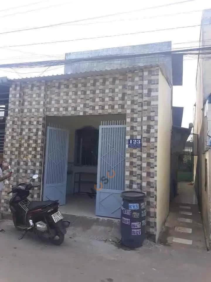 Bán nhà mặt tiền Đường Phan Bội Châu Thành phố Dĩ An, Bình Dương – 2 phòng ngủ, giá 4.9 tỷ Bán nhà mặt tiền Đường Phan Bội Châu Thành phố Dĩ An, Bình Dương – 2 phòng ngủ, giá 4.9 tỷ