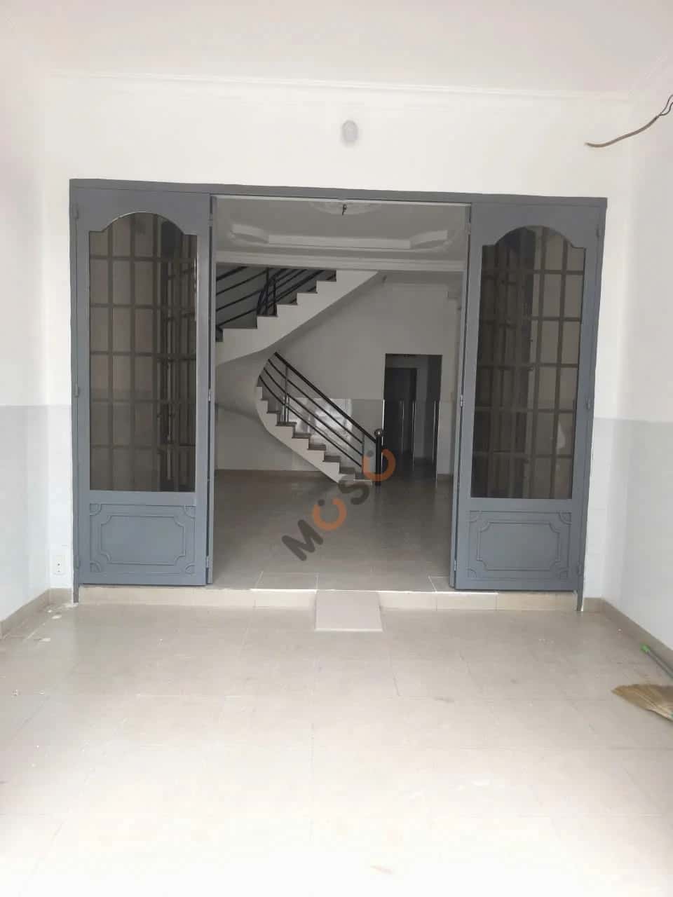 Bán nhà hẻm 330/8/13/17 Đường Quốc Lộ 1A Quận Bình Tân, TP.HCM – 2 phòng ngủ, giá 5.8 tỷ — Hình 2 Bán nhà hẻm 330/8/13/17 Đường Quốc Lộ 1A Quận Bình Tân, TP.HCM – 2 phòng ngủ, giá 5.8 tỷ — Hình 2