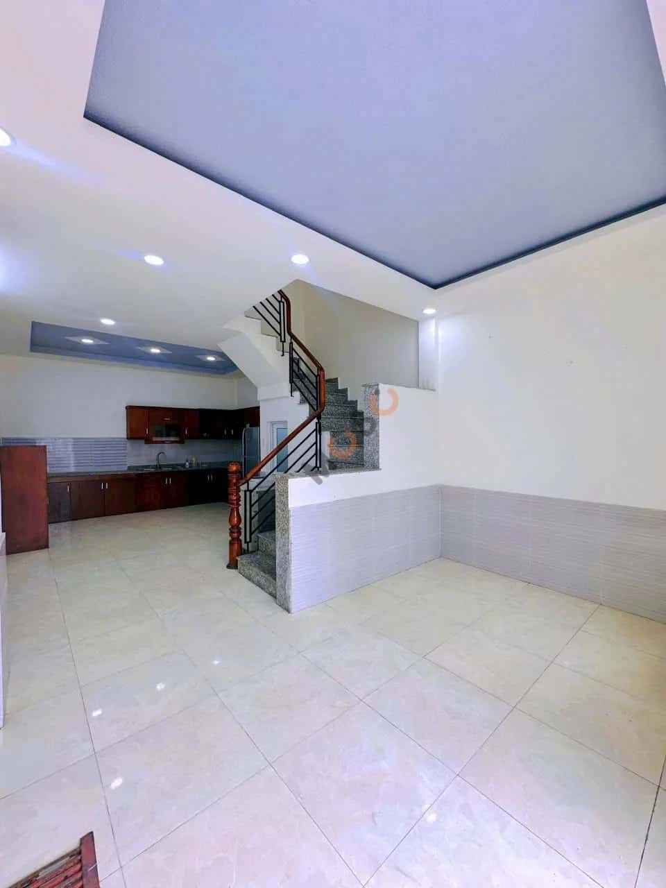 Bán nhà hẻm Đường Thạnh Lộc 51 Quận 12, TP.HCM – 3 phòng ngủ, giá 4.2 tỷ — Hình 2 Bán nhà hẻm Đường Thạnh Lộc 51 Quận 12, TP.HCM – 3 phòng ngủ, giá 4.2 tỷ — Hình 2