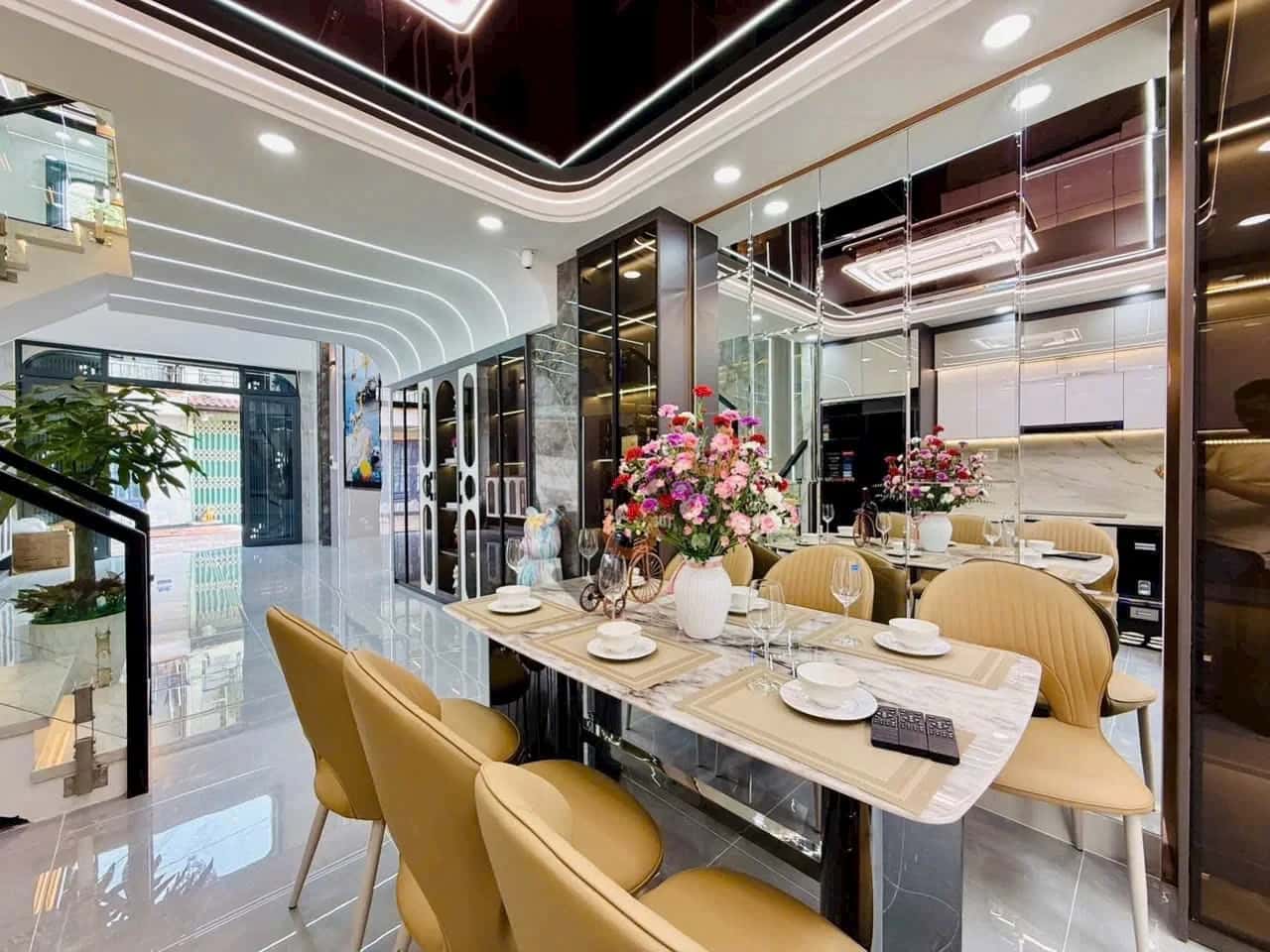 Bán nhà hẻm Thạnh Xuân 24 Quận 12, TP.HCM – 4 phòng ngủ, giá 5.9 tỷ — Hình 3 Bán nhà hẻm Thạnh Xuân 24 Quận 12, TP.HCM – 4 phòng ngủ, giá 5.9 tỷ — Hình 3