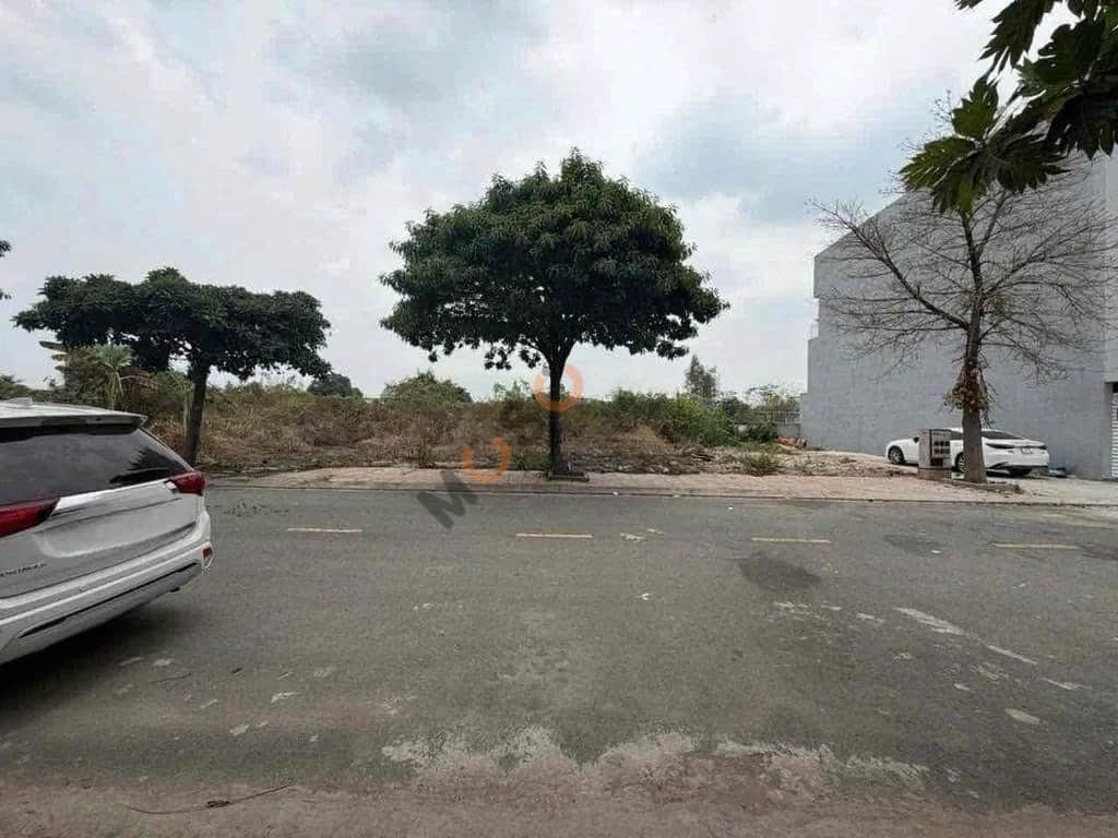 Bán đất đường D1 Thành phố Dĩ An, Bình Dương – giá 3.8 tỷ Bán đất đường D1 Thành phố Dĩ An, Bình Dương – giá 3.8 tỷ