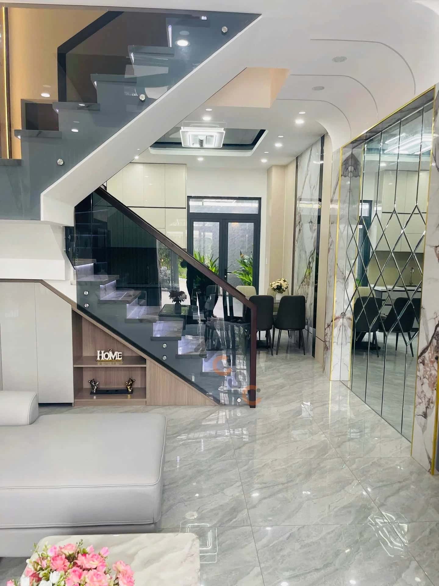 Bán nhà hẻm Hà Huy Giáp Quận 12, TP.HCM – 3 phòng ngủ, giá 6.4 tỷ — Hình 2 Bán nhà hẻm Hà Huy Giáp Quận 12, TP.HCM – 3 phòng ngủ, giá 6.4 tỷ — Hình 2