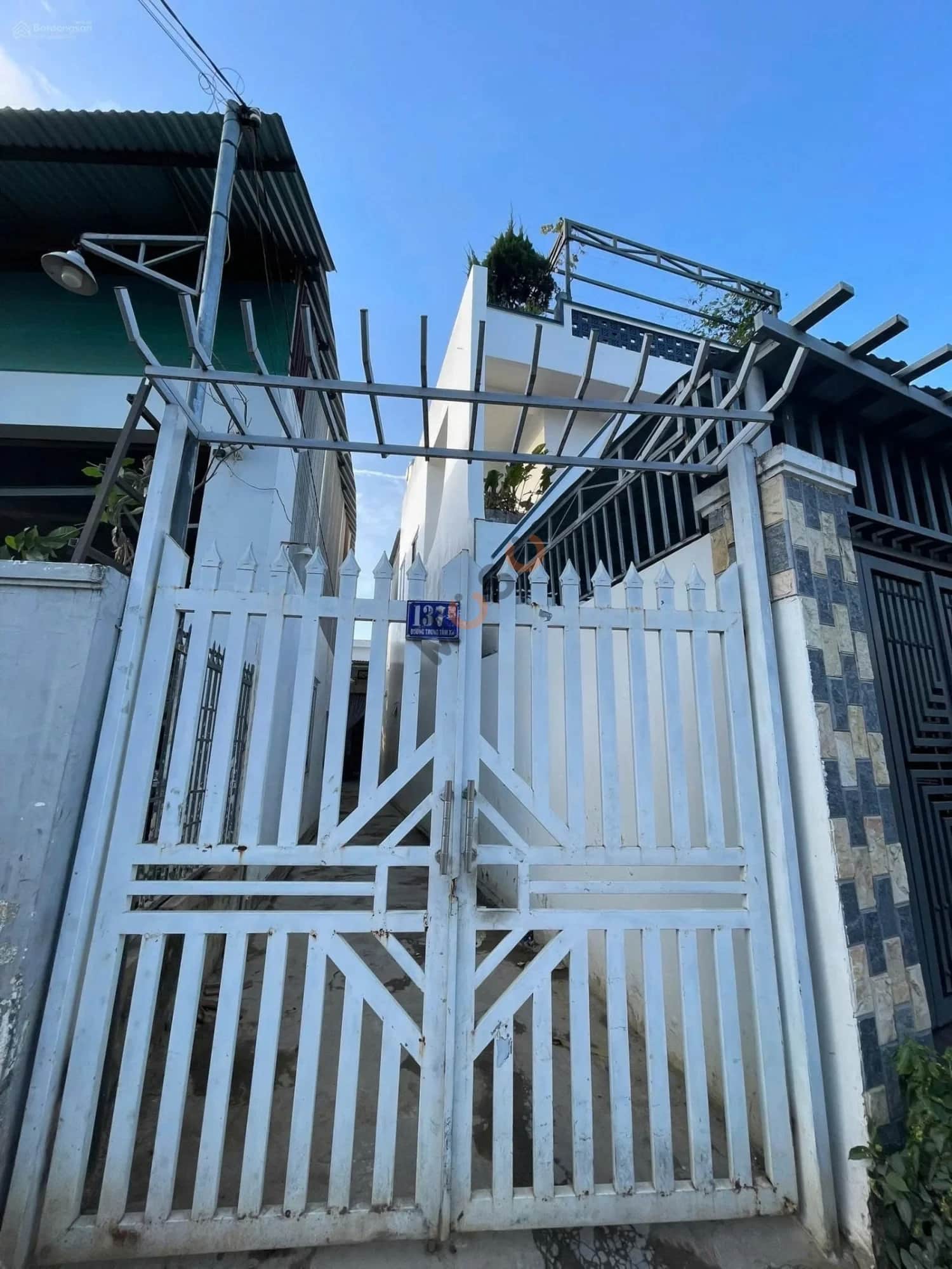 Bán nhà mặt tiền Trung tâm xã Thành phố Nha Trang, Khánh Hòa – 2 phòng ngủ, giá 2.3 tỷ Bán nhà mặt tiền Trung tâm xã Thành phố Nha Trang, Khánh Hòa – 2 phòng ngủ, giá 2.3 tỷ