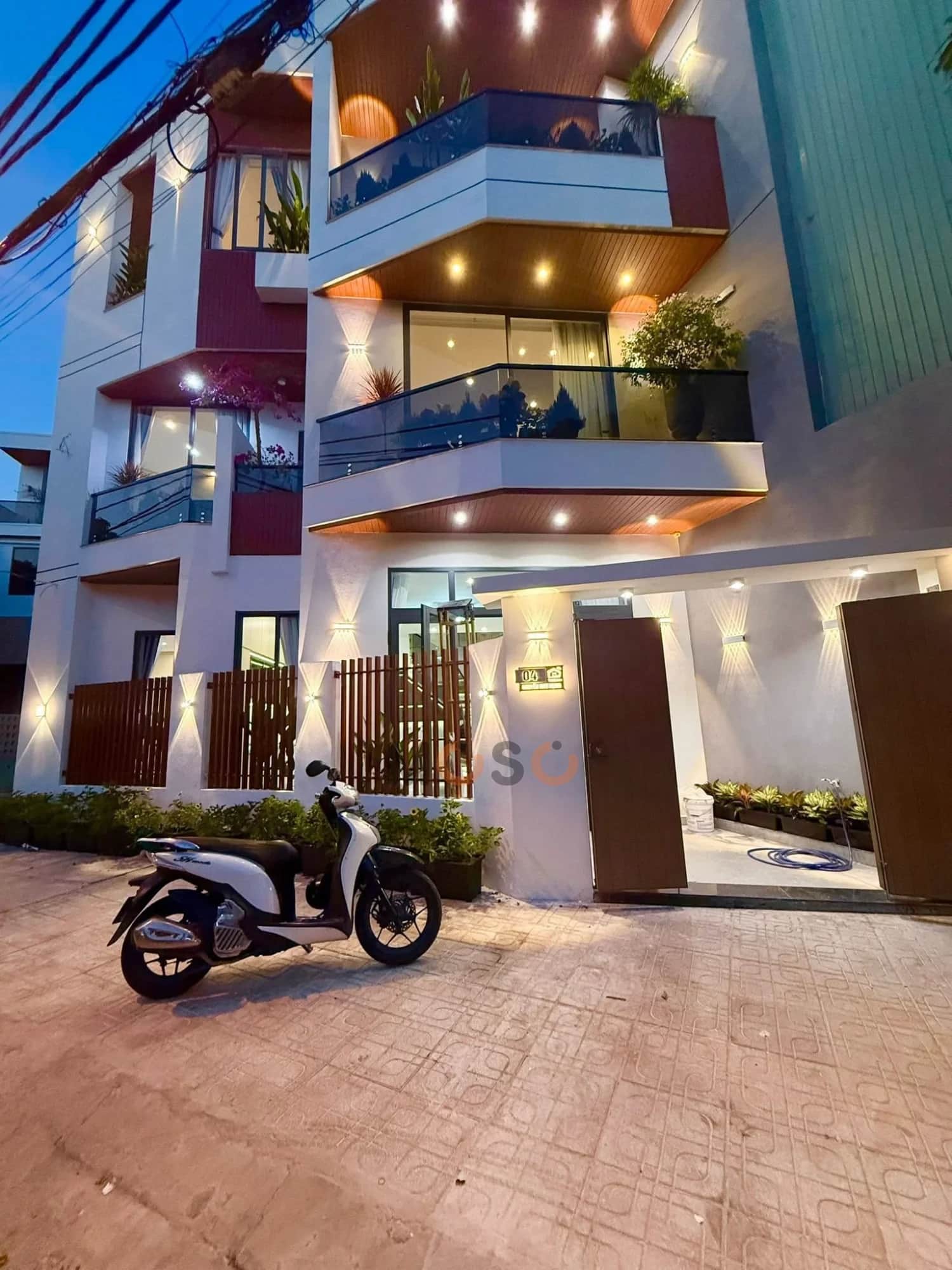Bán nhà mặt tiền Nguyễn Như Hạnh Quận Liên Chiểu, TP. Đà Nẵng – 4 phòng ngủ, giá 8.8 tỷ Bán nhà mặt tiền Nguyễn Như Hạnh Quận Liên Chiểu, TP. Đà Nẵng – 4 phòng ngủ, giá 8.8 tỷ