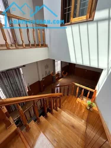 Cho thuê nhà hẻm Lương Thế Vinh Nha Trang, Khánh Hòa – 4 phòng ngủ, giá 20 triệu — Hình 2 Cho thuê nhà hẻm Lương Thế Vinh Nha Trang, Khánh Hòa – 4 phòng ngủ, giá 20 triệu — Hình 2
