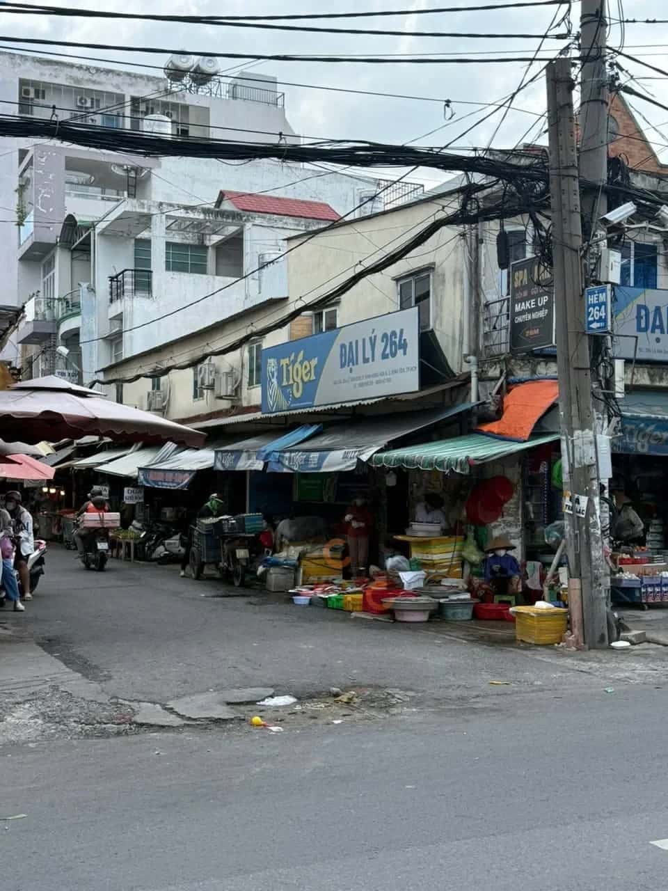 Bán nhà hẻm Lê Văn Quới Quận Bình Tân, TP.HCM – 2 phòng ngủ, giá 7.4 tỷ — Hình 2 Bán nhà hẻm Lê Văn Quới Quận Bình Tân, TP.HCM – 2 phòng ngủ, giá 7.4 tỷ — Hình 2