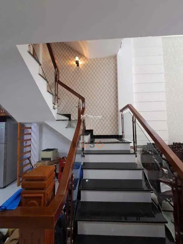 Cho thuê nhà hẻm Trần Thị Trọng Quận Tân Bình, TP.HCM – 4 phòng ngủ, giá 17 triệu — Hình 3 Cho thuê nhà hẻm Trần Thị Trọng Quận Tân Bình, TP.HCM – 4 phòng ngủ, giá 17 triệu — Hình 3