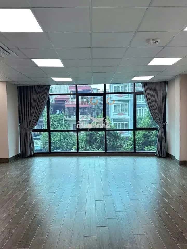 Cho thuê văn phòng Hoàng Hoa Thám Quận Tân Bình, TP.HCM – giá 32 triệu — Hình 2 Cho thuê văn phòng Hoàng Hoa Thám Quận Tân Bình, TP.HCM – giá 32 triệu — Hình 2