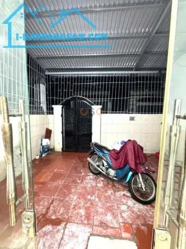 Cho thuê nhà hẻm Nguyễn Văn Linh Lê Chân, Hải Phòng – 2 phòng ngủ, giá 5 triệu — Hình 2 Cho thuê nhà hẻm Nguyễn Văn Linh Lê Chân, Hải Phòng – 2 phòng ngủ, giá 5 triệu — Hình 2