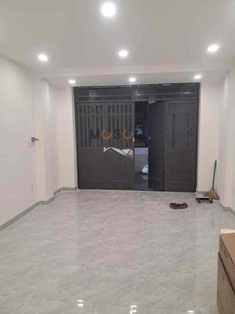 Cho thuê nhà hẻm Đường Cách Mạng Tháng 8 Tân Bình, TP.HCM – 2 phòng ngủ, giá 13 triệu — Hình 3 Cho thuê nhà hẻm Đường Cách Mạng Tháng 8 Tân Bình, TP.HCM – 2 phòng ngủ, giá 13 triệu — Hình 3