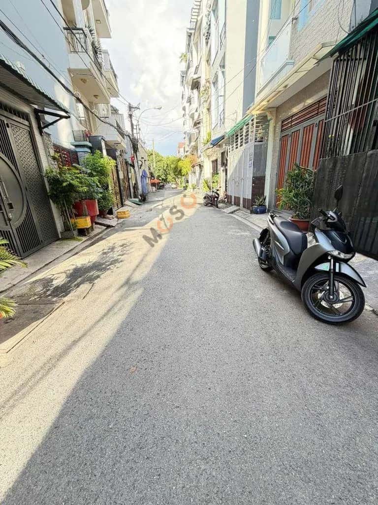 Cho thuê nhà hẻm Nguyễn Xuân Khoát Tân Phú, TP.HCM – 3 phòng ngủ, giá 13 triệu — Hình 3 Cho thuê nhà hẻm Nguyễn Xuân Khoát Tân Phú, TP.HCM – 3 phòng ngủ, giá 13 triệu — Hình 3