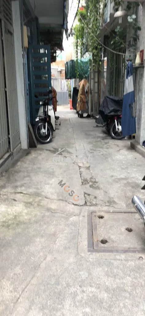 Cho thuê nhà hẻm Đường Bến Vân Đồn Quận 4, TP.HCM – 3 phòng ngủ, giá 15 triệu Cho thuê nhà hẻm Đường Bến Vân Đồn Quận 4, TP.HCM – 3 phòng ngủ, giá 15 triệu