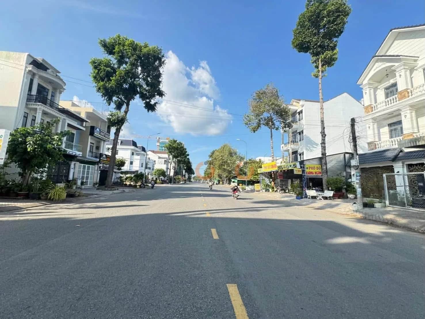 Bán đất Nguyễn Văn Quang Quận Cái Răng, TP. Cần Thơ – giá 5.4 tỷ Bán đất Nguyễn Văn Quang Quận Cái Răng, TP. Cần Thơ – giá 5.4 tỷ