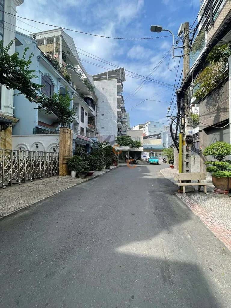 Cho thuê nhà hẻm Tô Hiến Thành Quận 10, TP.HCM – 5 phòng ngủ, giá 18 triệu — Hình 3 Cho thuê nhà hẻm Tô Hiến Thành Quận 10, TP.HCM – 5 phòng ngủ, giá 18 triệu — Hình 3