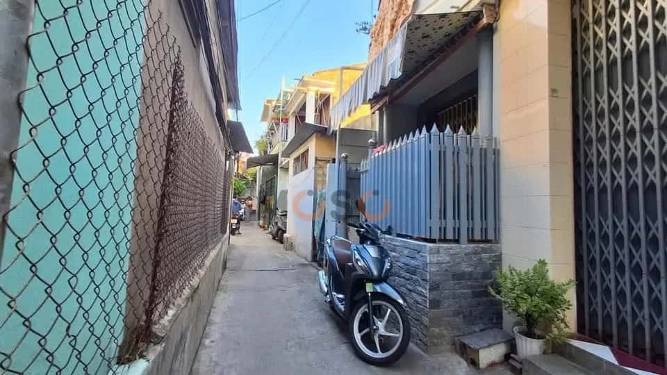 Bán nhà hẻm Máy Nước Thành phố Nha Trang, Khánh Hòa – 2 phòng ngủ, giá 2.9 tỷ — Hình 3 Bán nhà hẻm Máy Nước Thành phố Nha Trang, Khánh Hòa – 2 phòng ngủ, giá 2.9 tỷ — Hình 3