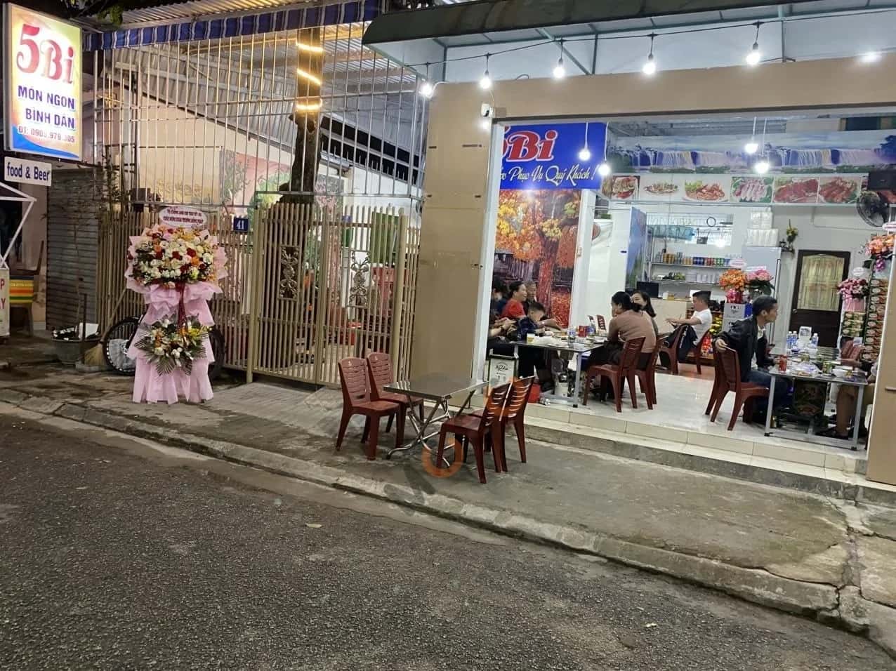 Bán nhà mặt tiền Nguyễn Thiện Thuật Quận Phú Xuân, TP. Huế – 3 phòng ngủ, giá 7.8 tỷ — Hình 2 Bán nhà mặt tiền Nguyễn Thiện Thuật Quận Phú Xuân, TP. Huế – 3 phòng ngủ, giá 7.8 tỷ — Hình 2