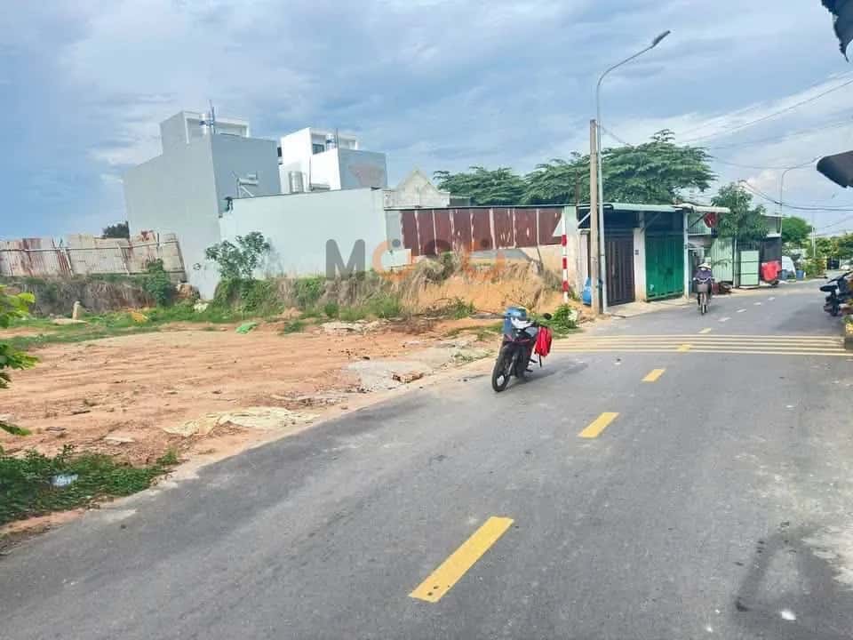 Bán đất Nguyễn Thị Tươi Thành phố Dĩ An, Bình Dương – giá 3.5 tỷ — Hình 2 Bán đất Nguyễn Thị Tươi Thành phố Dĩ An, Bình Dương – giá 3.5 tỷ — Hình 2