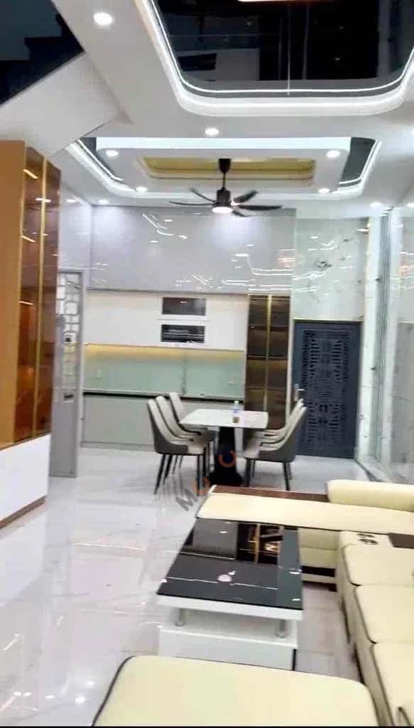 Cho thuê nhà hẻm Thành phố Thuận An, Bình Dương – 4 phòng ngủ, giá 20 triệu — Hình 2 Cho thuê nhà hẻm Thành phố Thuận An, Bình Dương – 4 phòng ngủ, giá 20 triệu — Hình 2
