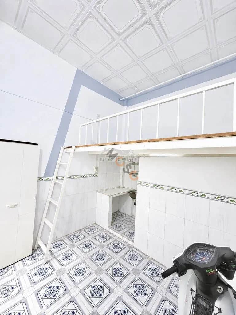 Main image Main image